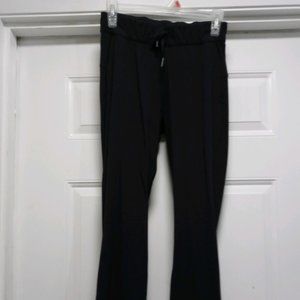 Lululemon Size 2 Black Pant